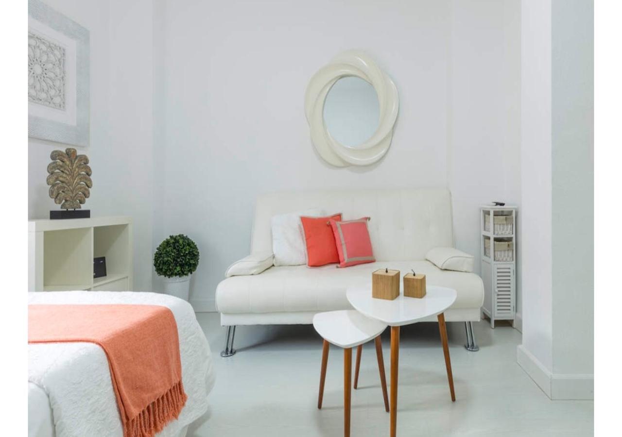 Lovely Studio At The City Heart! Málaga Eksteriør bilde